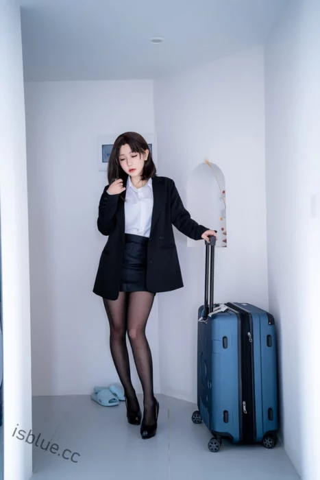 蓝小沂KiKi - 合集15套 2.33GB-次元社区