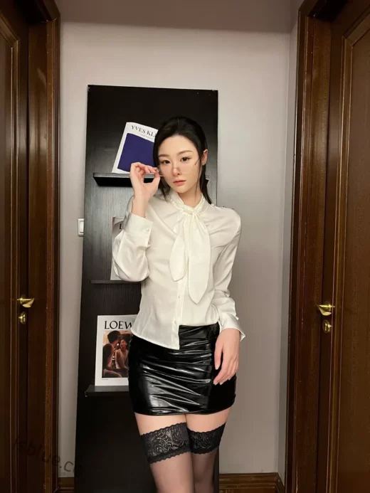 是小逗逗 – 全套微密圈套图&视频合集[8套-2026.3]-次元社区