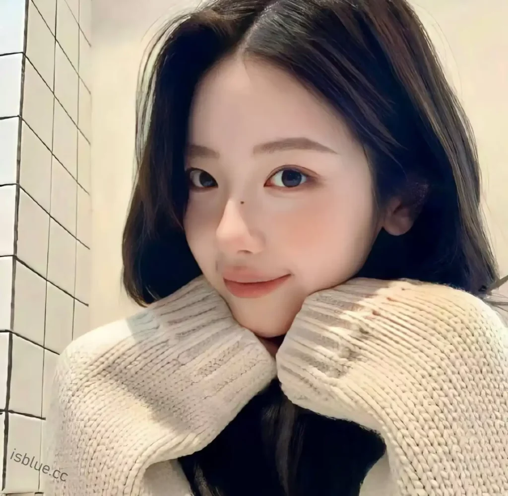 图片[5]-𝗪𝗲𝗖𝗵𝗮𝘁 网络头像女分享 – 第三期【7p】-次元社区