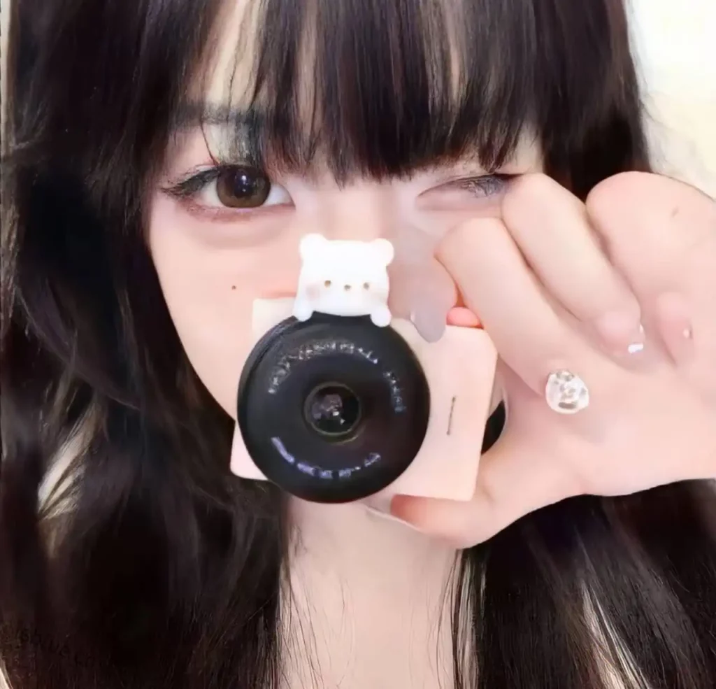 𝗪𝗲𝗖𝗵𝗮𝘁 网络头像女分享 – 第4期【6p】-次元社区