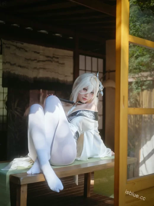 湖里狸 – 个人写真全套合集 [7套/1.5GB]