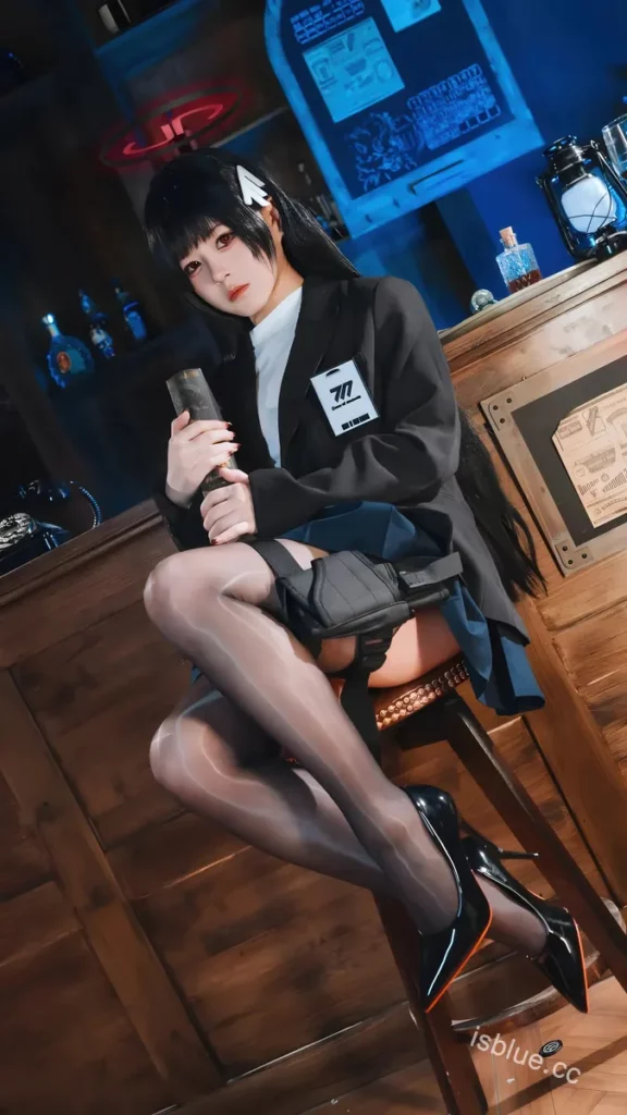 渡久山职场丽人COS造型
